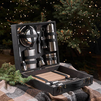 Подарунковий набір посуду для пікніка у дерев'яному кейсі "Шеф"