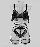 Жіноча чорна білизна з рюшами з пір'ям, ліф з кісточками, пояс з підв'язками, фото 2