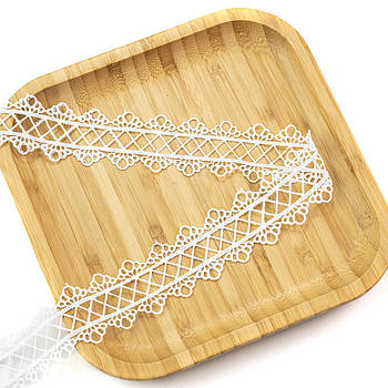 Біле мереживо 33мм відріз 1м MER099