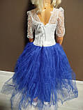 Сукня з ажурним рукавом для дівчинки на свято у садок 4-8 років Пушинка з намистинками та шнурівкою синє, фото 3