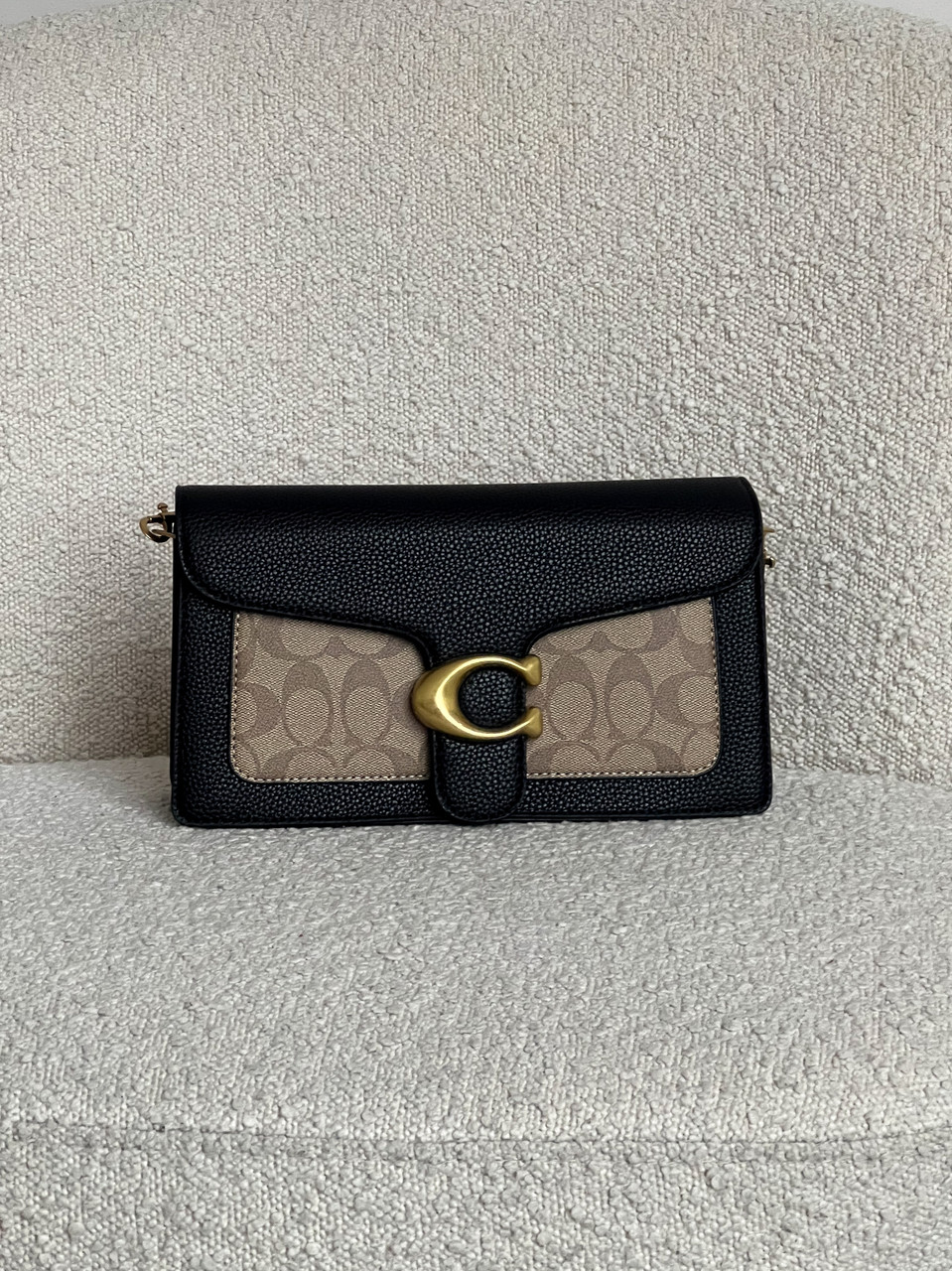 Жіноча сумка клатч Coach Tabby чорно-бежевий Коуч через плече, фото 1