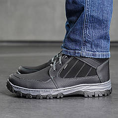 Чоловічі зимові черевики з шкіри з прошитою підошвою