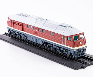Масштабна модель тепловозу ТЕ 109 з рейками в масштабі 1:87 (Наші поїзда).