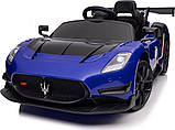 Дитяча акумуляторна машинка Maserati MC20 GT2 Синя, фото 10