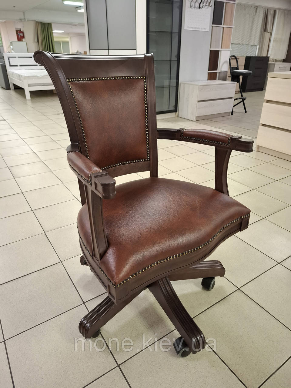 Крісло для кабінету в зеленій шкірі Оксфорд В НАЯВНОСТІ