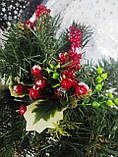 Іграшка на ялинку новорічний декор — прикраса гілочка, засніжена декоративні ягоди червоні, фото 6