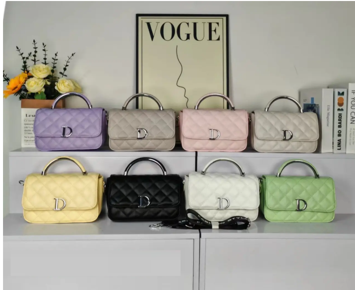 Сумка жіноча крос-боді прямокутна 22*15 см з клапаном зі штучної шкіри у різних кольорах Zhenya, фото 1