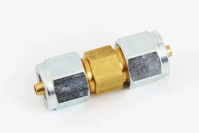 Переходник ГБО ПВХ трубки прямой D6-D6мм "Gomet" (ID#2442024110), цена ...