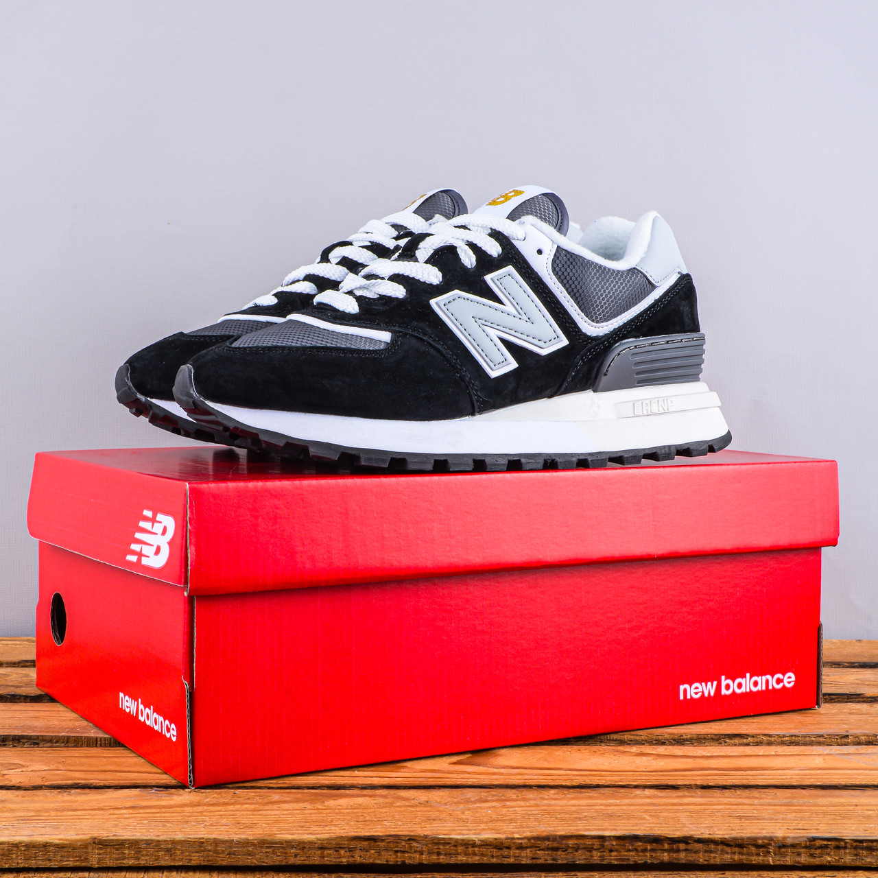 ТЕРМО Зимові кросівки New Balance 574 Legacy чорні з білою підошвою, фото 1