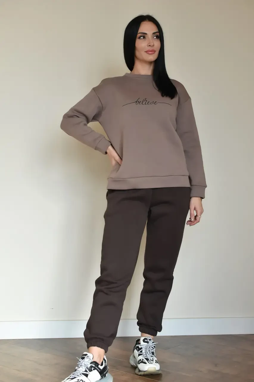 Жіночий теплий спортивний костюм однотонний світшот та штани з кишенями