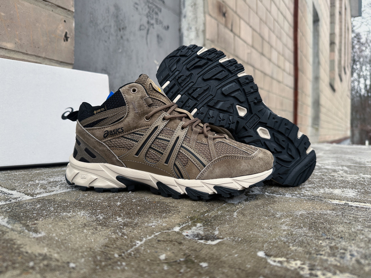 Чоловічі зимові кросівки на хутрі Asics Gel-Sonoma 15-50 Gore-tex коричневі водонепроникні