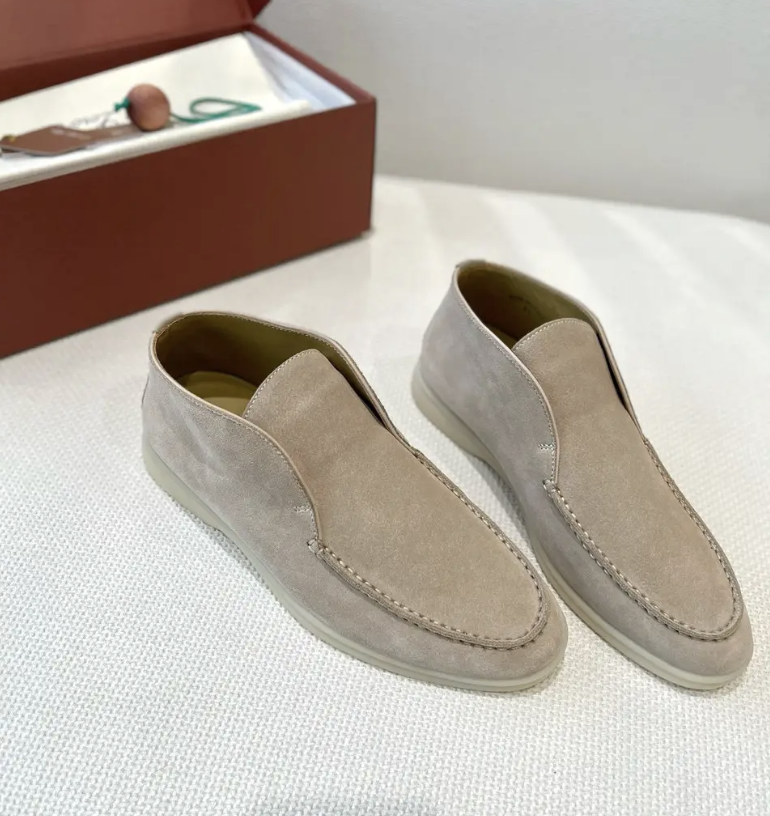 Чоловічі бежеві замшеві лофери Loro Piana Open Walk з логотипом Лоро Піана LP