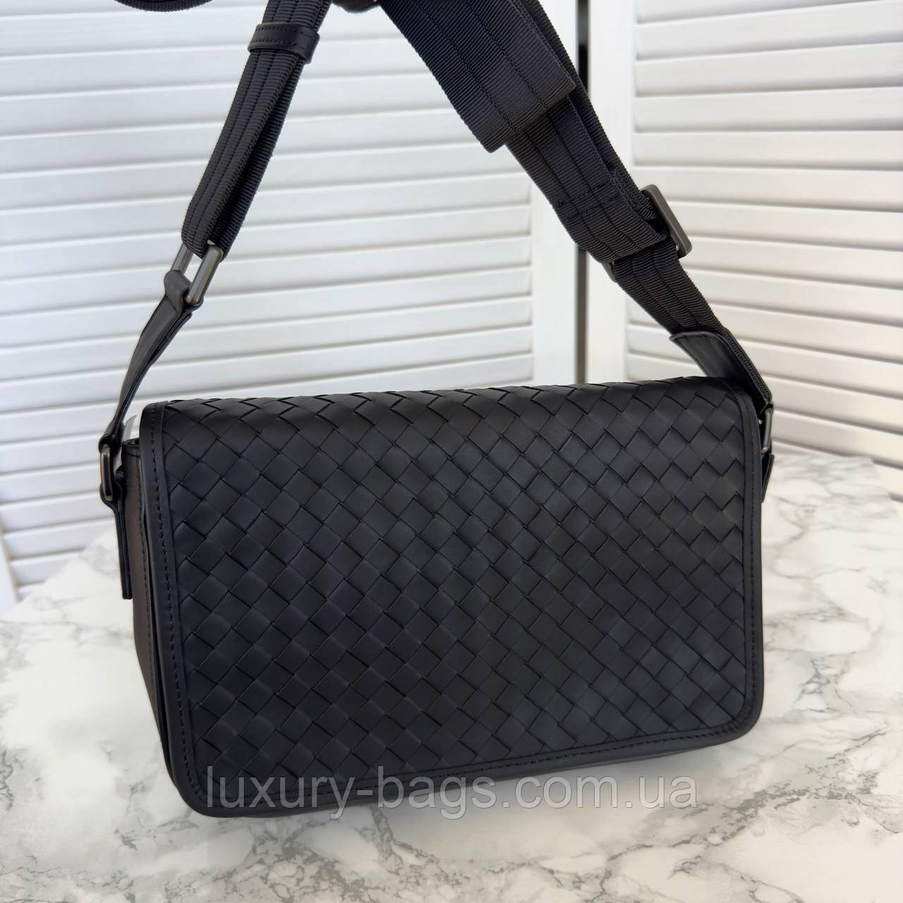 Шкіряна чоловіча сумка Bottega Veneta Trio