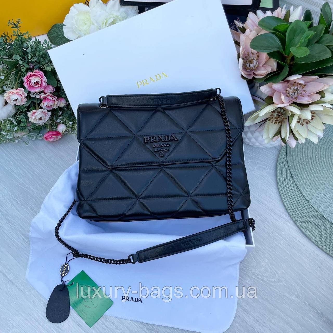 Жіноча шкіряна сумка Prada