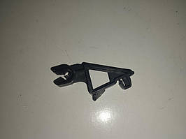 Кронштейн кріплення упору капота Daewoo Nexia OPEL Kadet 90191598
