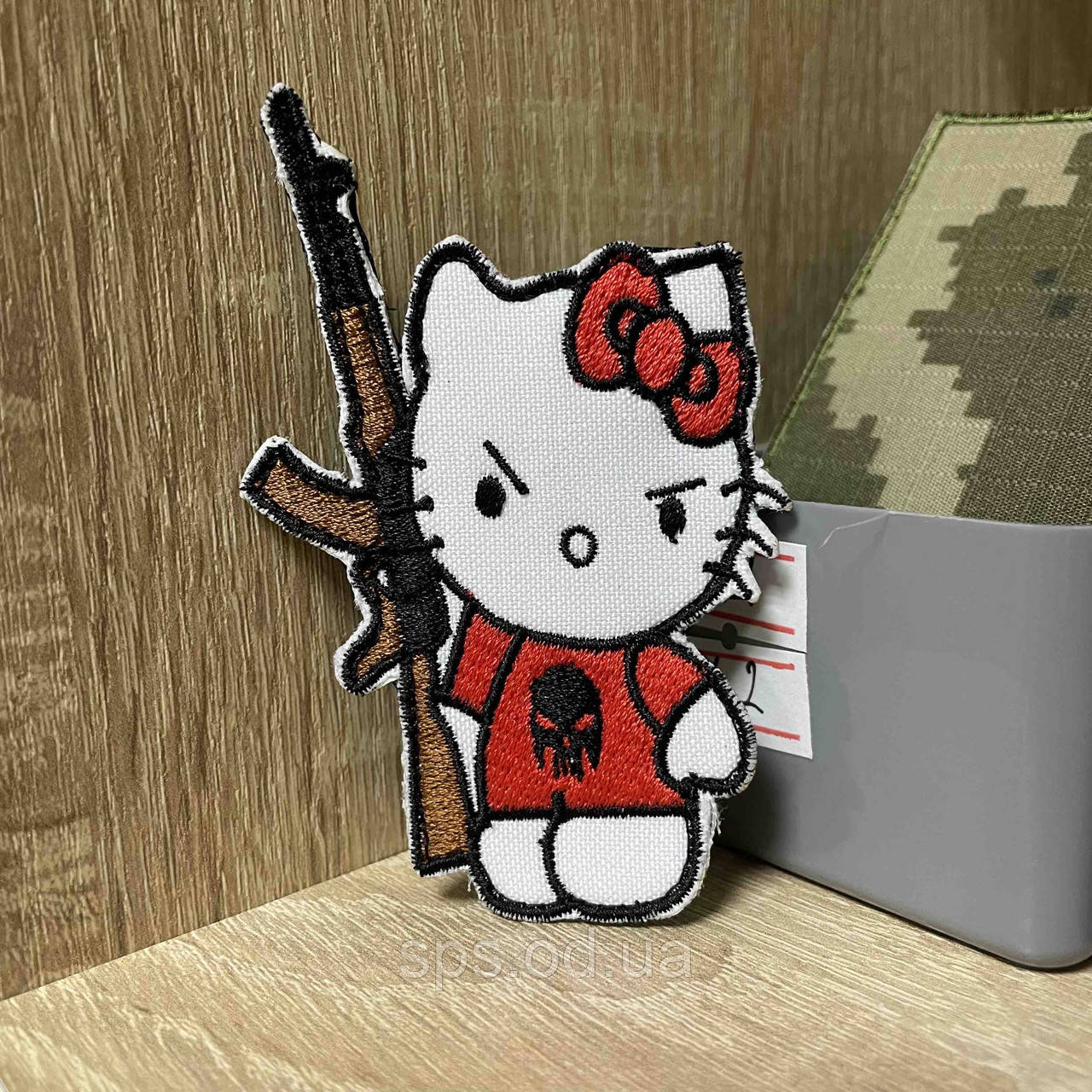 №449 Шеврон «Hello Kitty з автоматом» 9*6 см