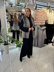 Хутряна жилетка з чорнобурки