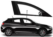 Бічне скло Alfa Romeo Giulietta 2010-2020 передніх дверей праве
