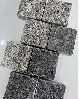 Бруківка з граніту пилена з 4-х ст.