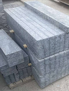 Бордюр гранітний / поребрик