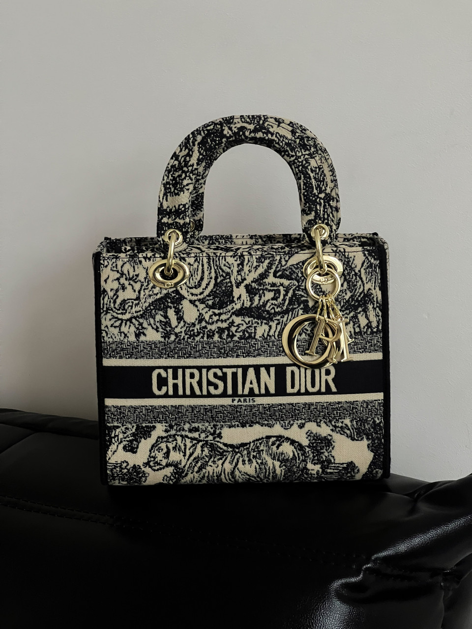 Жіноча сумка Леді Діор чорний тигр Преміум якість Christian Dior, фото 1