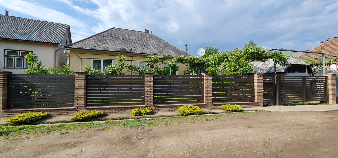 Паркан Ранчо металевий 100-120-140-160-200 х 20 (відстань між ламелями 30 мм)