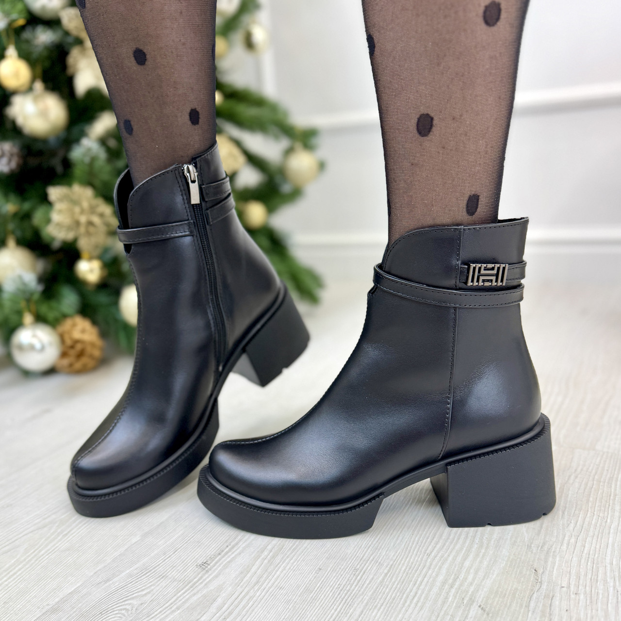 Черевики шкіряні жіночі на широкому підборі. Колір чорний, фото 1