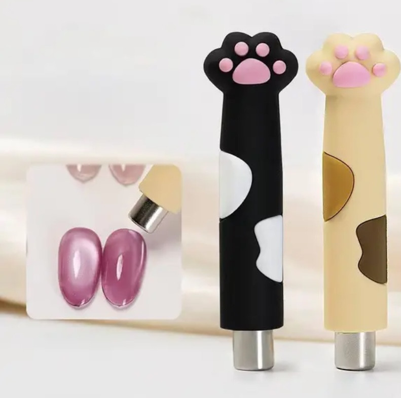 Круглий магніт для гель-лаку котяче око "Лапка", фото 1