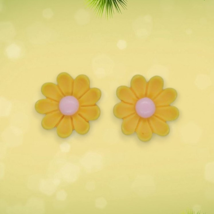Сережки кліпси дитячі для вух без пробивання квітка Незабудка з яскраво-жовтими пелюстками та рожевою тичинкою, фото 1