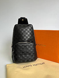 Чоловіча чорна в шахматку шкіряна сумка слінг Louis Vuitton
