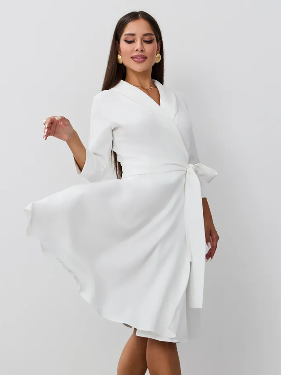 Витончене та стримане жіноче плаття-міді на зпах, молочно-біле, фото 1