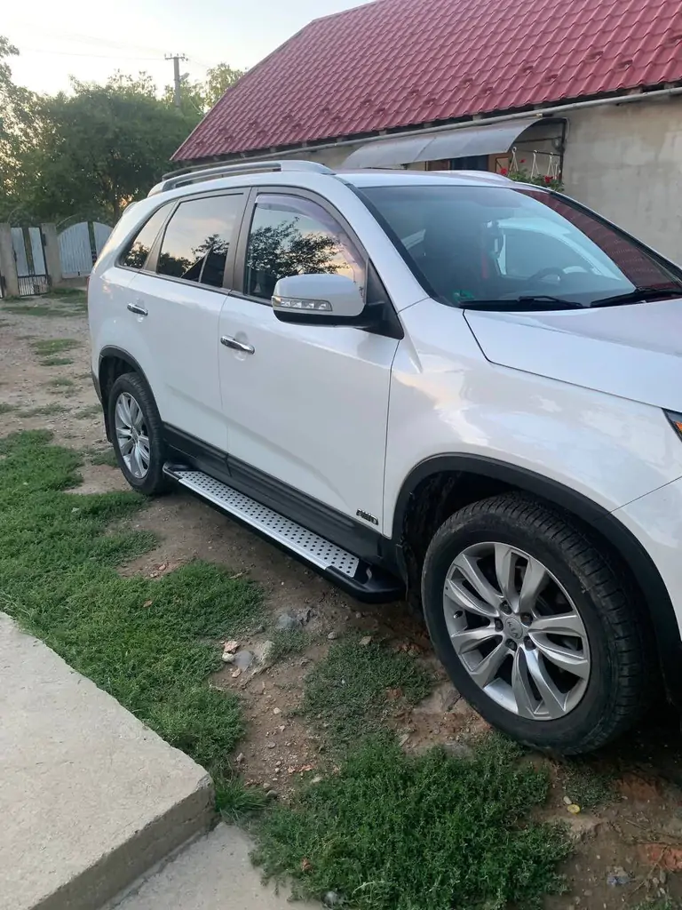 Бічні пороги Allmond Grey на Kia Sorento XM 2010-2013 Пороги майданчика Кіа Соренто 2 шт.