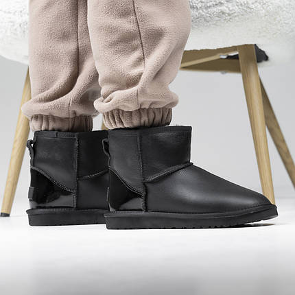 Зимові Жіночі Черевики UGG Mini Varnish Heel Black / УГГ Міні Варніш Хіл Чорні, фото 1