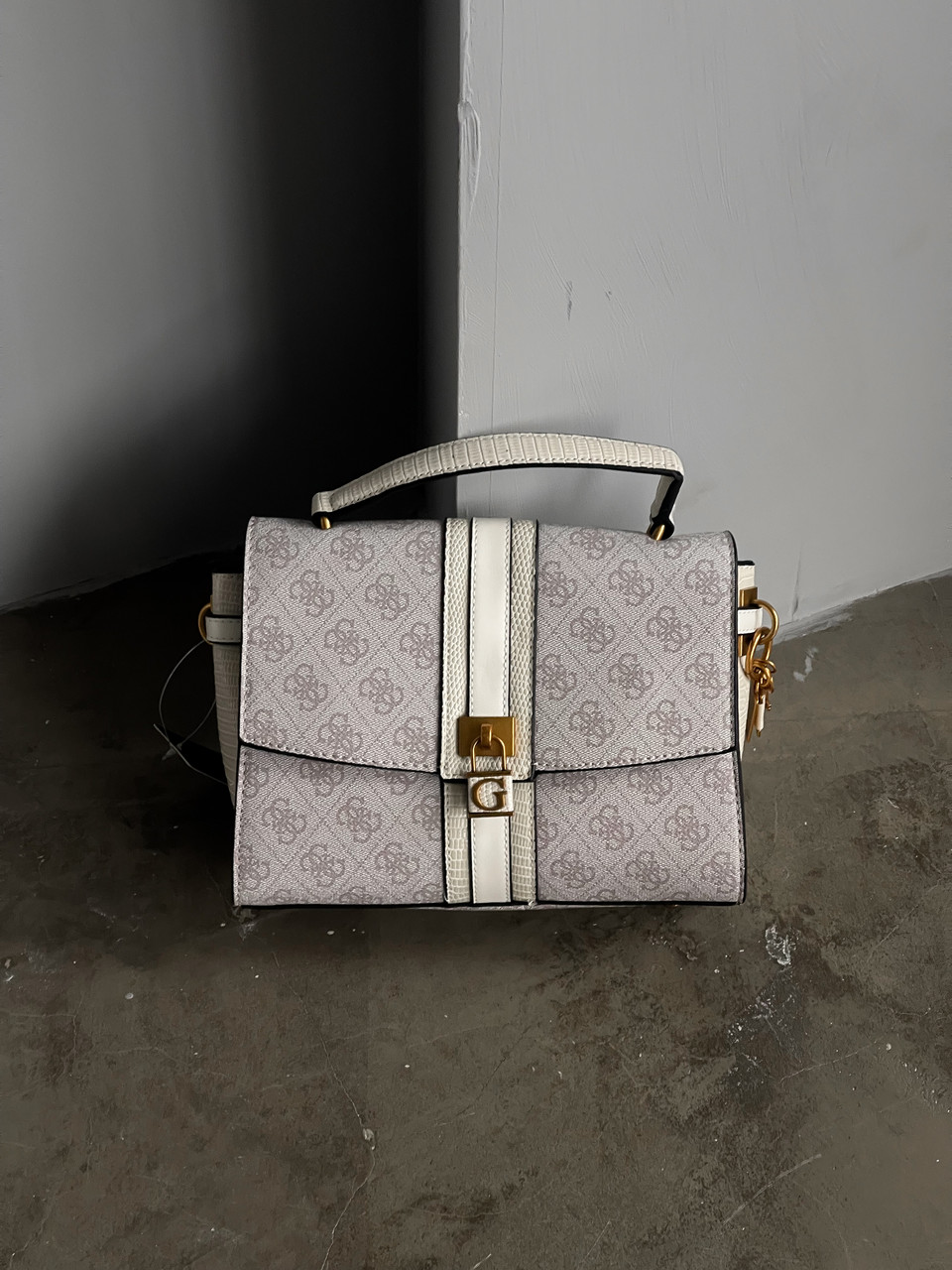 Жіноча сумка Гес рожевий Guess Ginevra Logo Elite крос-боді, фото 1