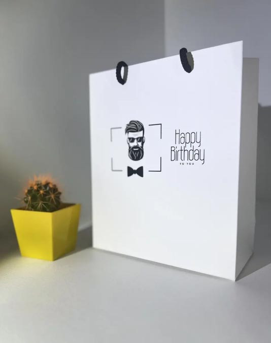 Пакет подарунковий 240×100×300 мм з тисненням "Happy Birthday" чорна фольга