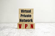 VPN для України та ЄС: Як обрати найкращий сервіс для захисту, доступу до заблокованих ресурсів та контенту з обмеженням у певних країнах