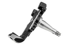 Toyota 4 runner поворотний кулак передній правий Тойота форранер на TOYOTA