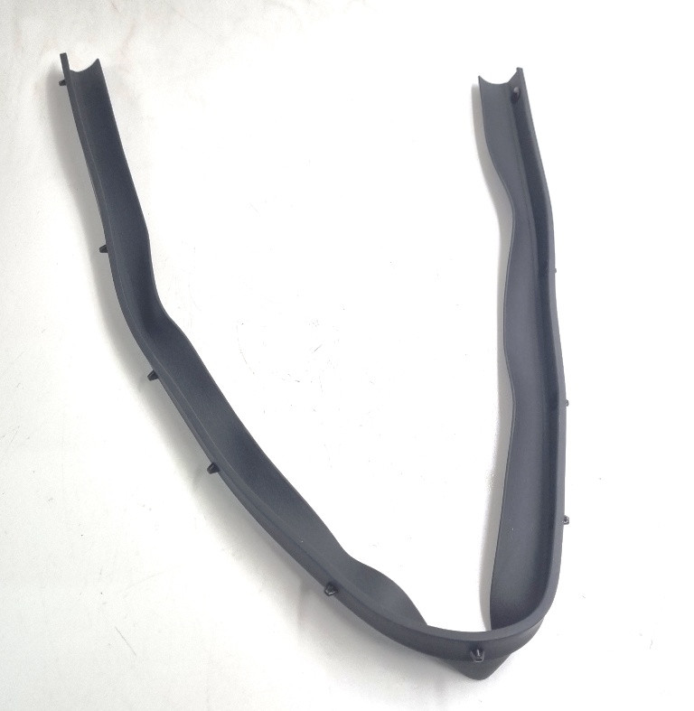 Ущільнювальна гумка капота, оригінал MR978111 Аутлендер