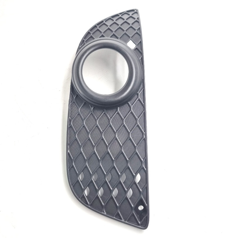 Заглушка, решітка протитуманних фар права, оригінал 8321A090 LANCER X