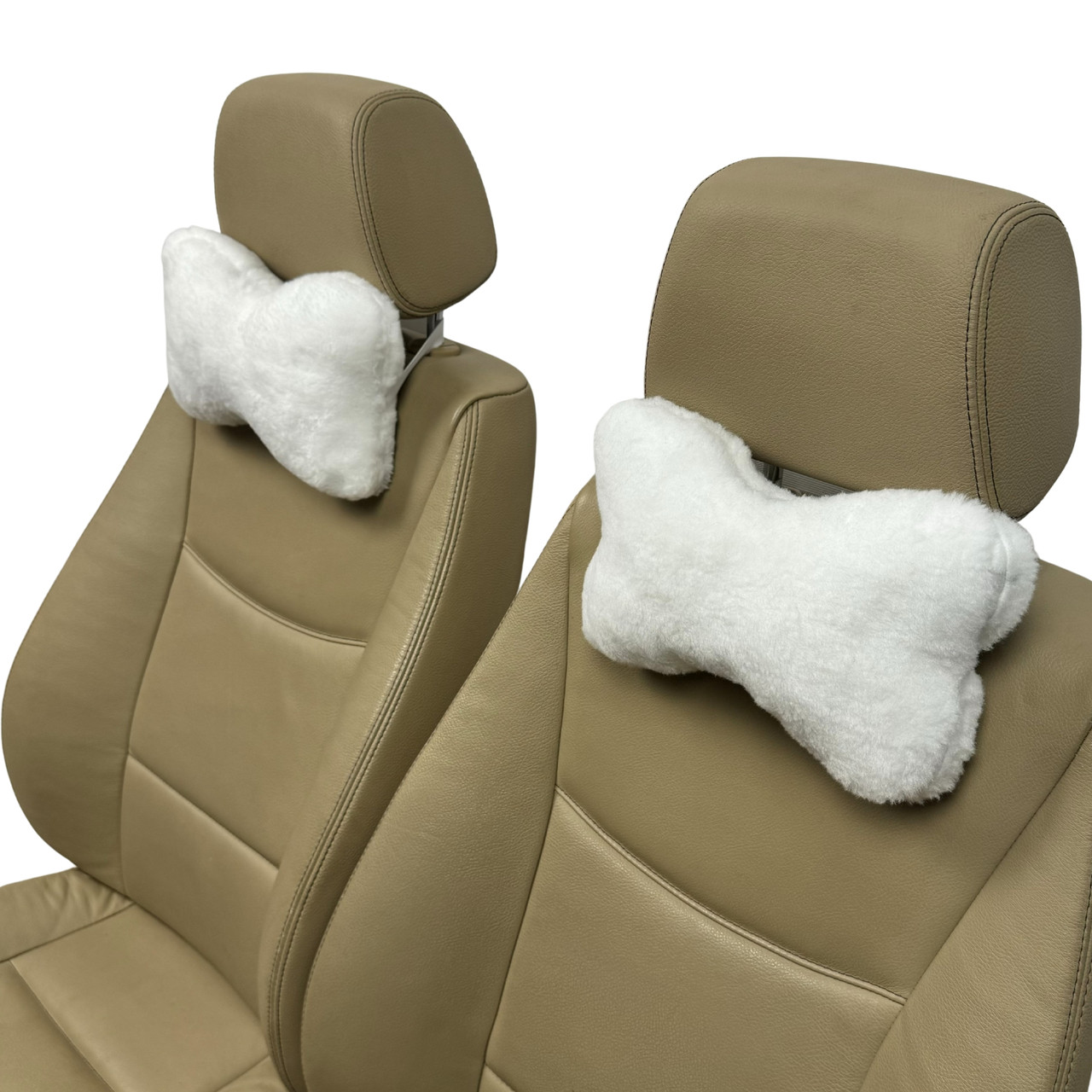 Автомобільні подушки на підголівник з еко-хутра в салон автомобіля Білі 2 шт