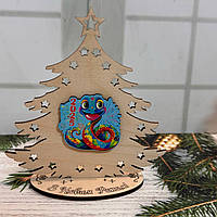 Ялинка на підставці з фанери №2 Символ року 2025