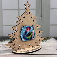 Ялинка на підставці з фанери №12 Символ року 2025