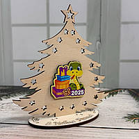 Ялинка на підставці з фанери №14 Символ року 2025