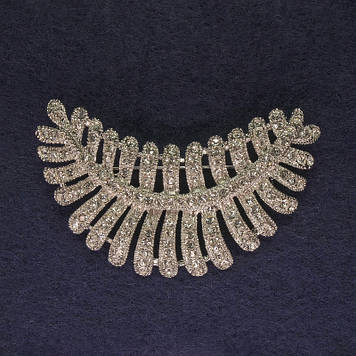 Брошка Пір'я білі стрази сріблястий метал d-50х43мм +-