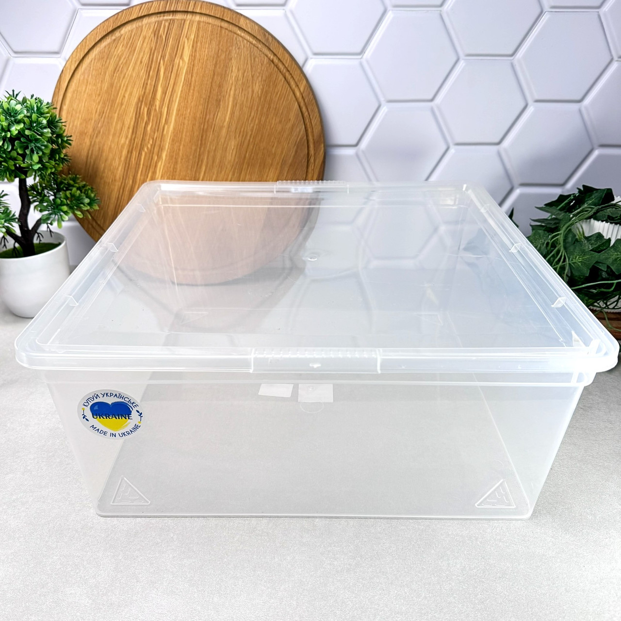 Пластиковий прозорий контейнер 17.5 л для зберігання Євро