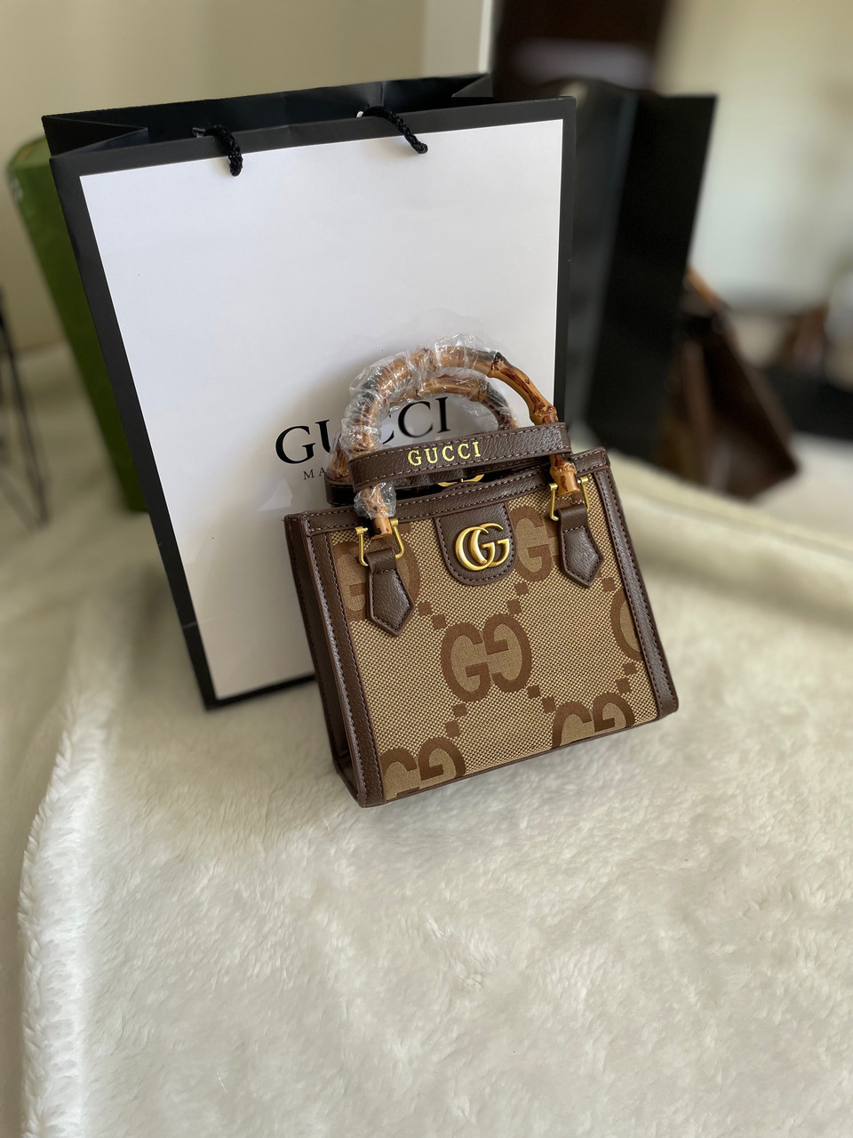 Жіноча брендова сумка Гуччі / стильна жіноча сумочка на ремені Gucci, фото 1