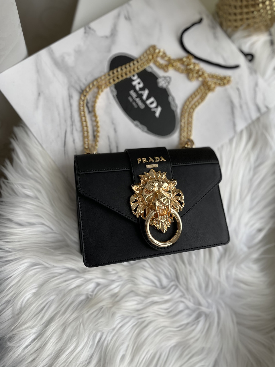Жіноча брендова сумка Прада / стильна жіноча сумочка на ремені Prada, фото 1