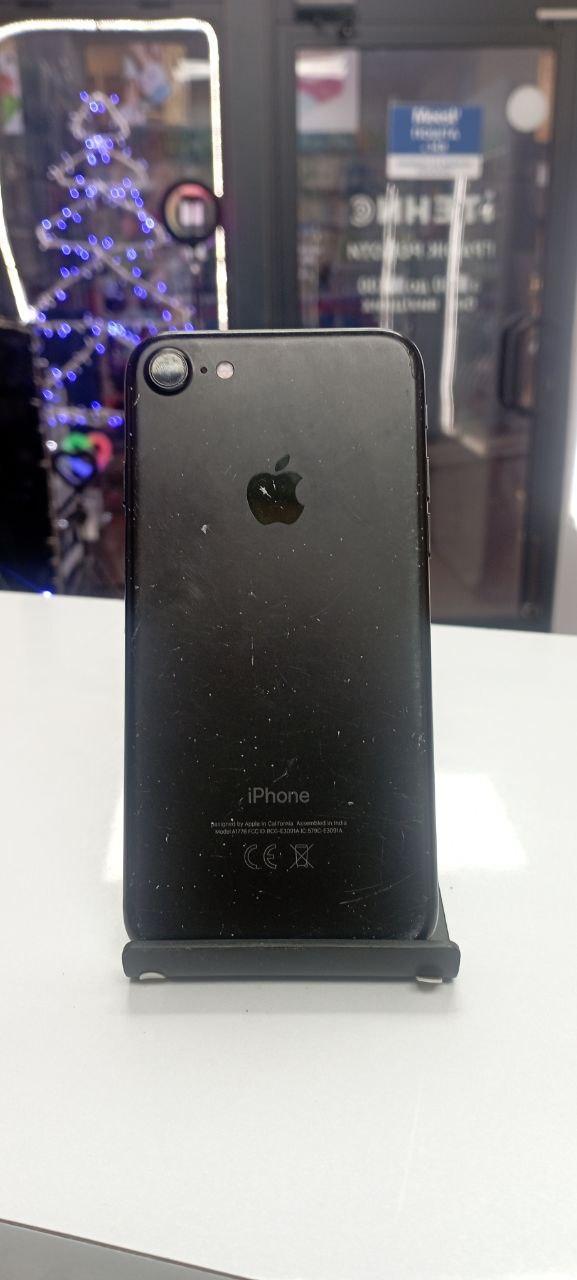 Б/в Apple iPhone 7 32GB