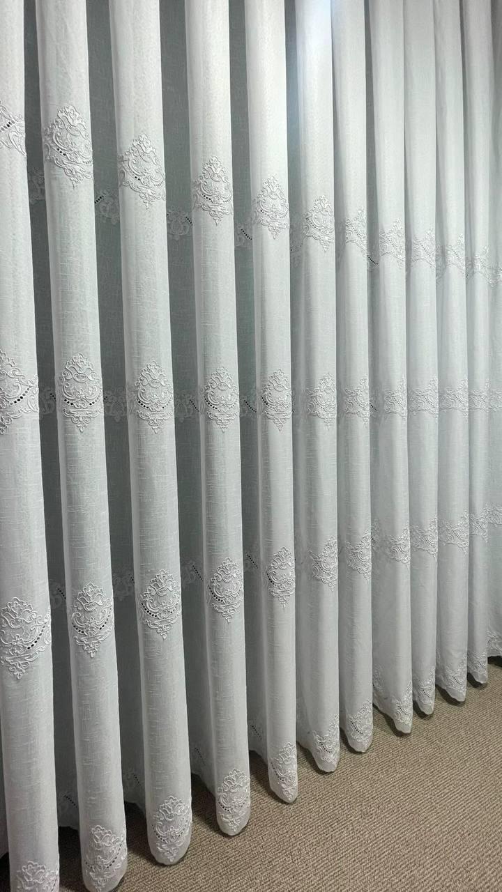 Тюль льон з вишивкою  заввишки 2,9 м.білий
