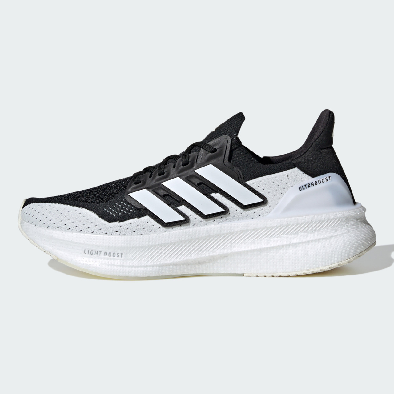 Чоловічі чорні білі кросівки Adidas ULTRABOOST 5 з логотипом Адідас